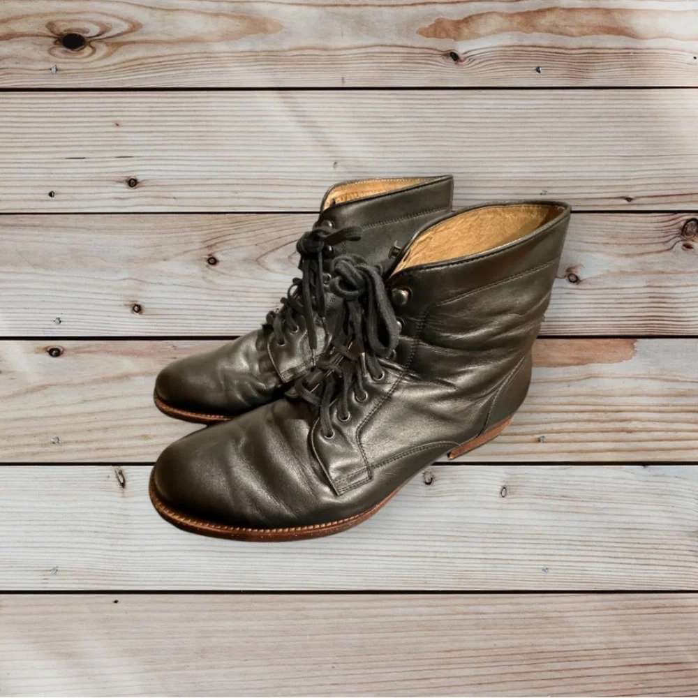 Warfield & Grand size 10 black leather ankle boot